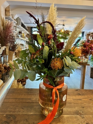 Seasonal flowers in vase