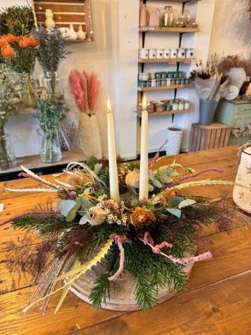 Christmas Candle  Arrangement